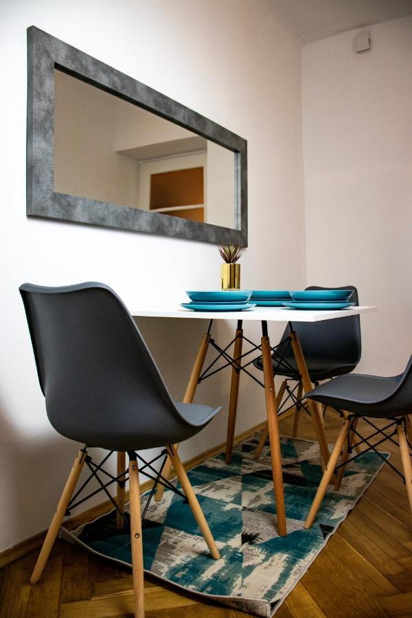 Royal Flats Old Town Apartment Krakow Bagian luar foto
